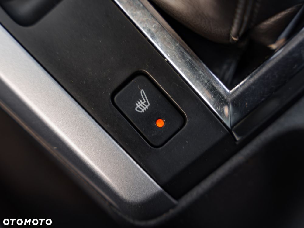 Suzuki Grand Vitara 2.0 Comfort + Family - 29