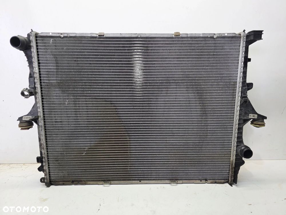 CHŁODNICA WODY AUDI Q7 4L 3.0 TDI 7L0121253A - 4