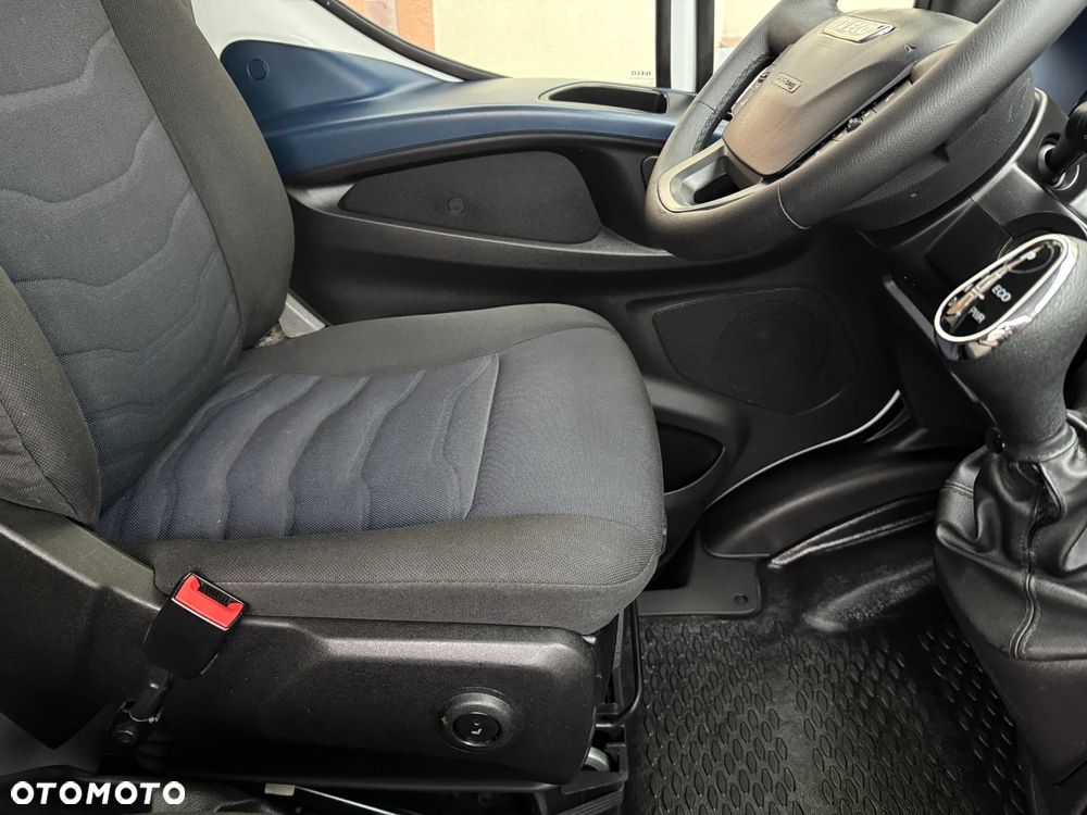 Iveco Daily Izoterma Winda - 24