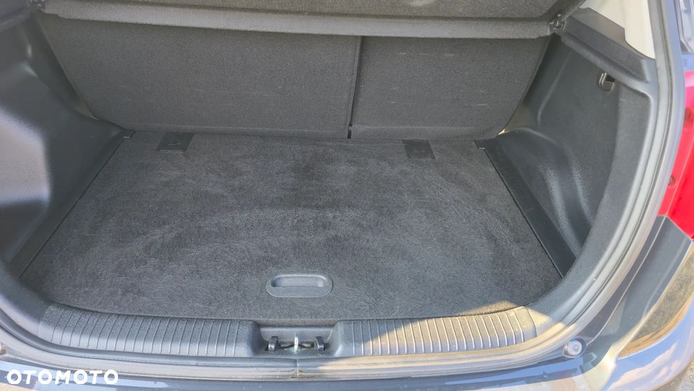 Kia Venga 1.6 CVVT ISG Dream Team Edition - 10