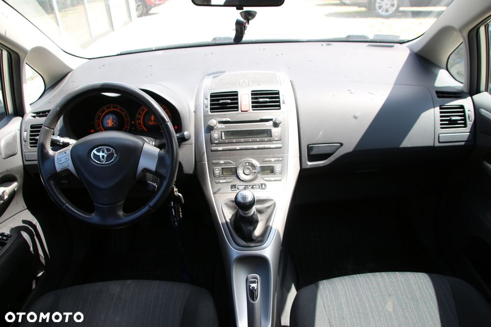 Toyota Auris 1.6 Luna - 13