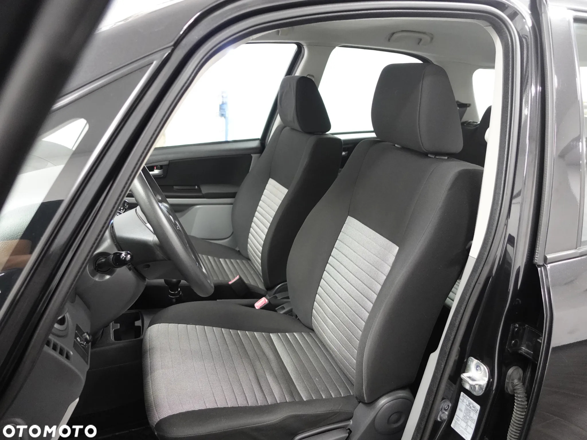 Suzuki SX4 1.6 Comfort 4WD - 22