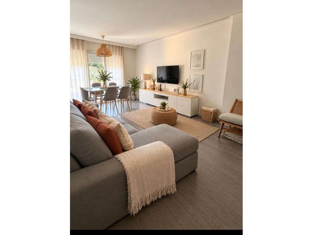 APARTAMENTO T2 (96,00m²) COMO NOVO PRONTO PARA ENTRAR E VIVER! - Grande imagem: 2/24