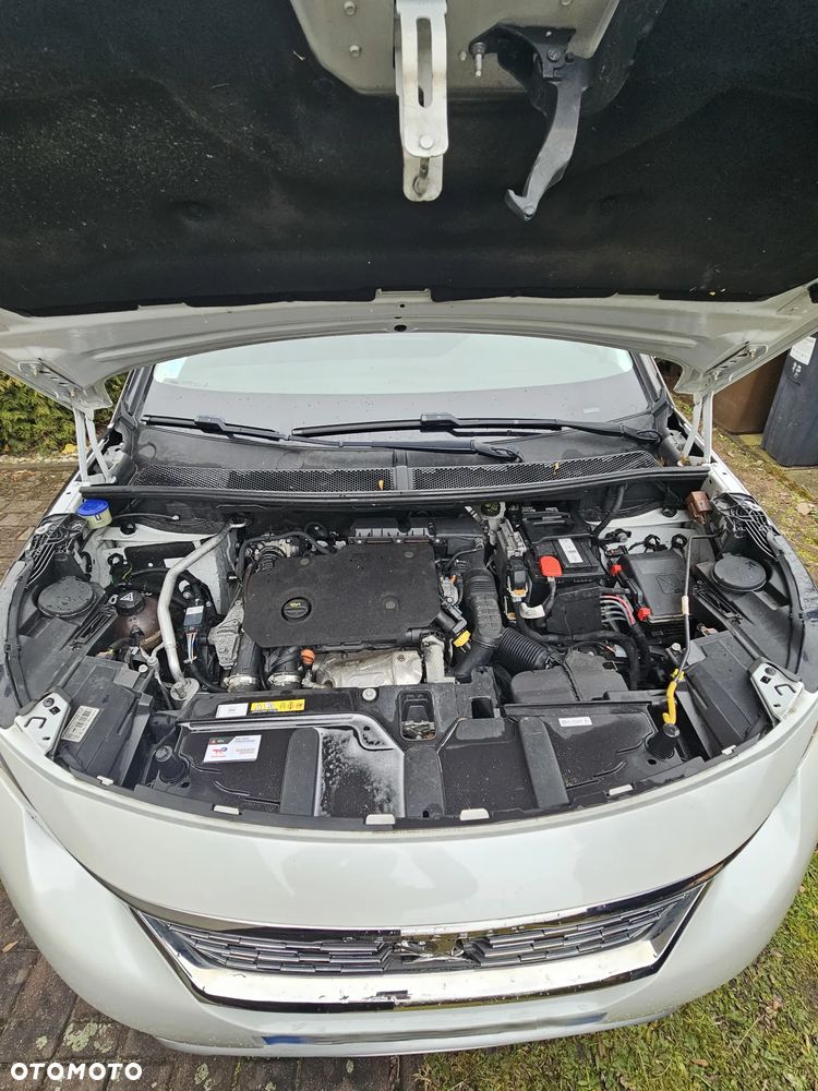 Peugeot 5008 BlueHDi 130 EAT8 Crossway - 16