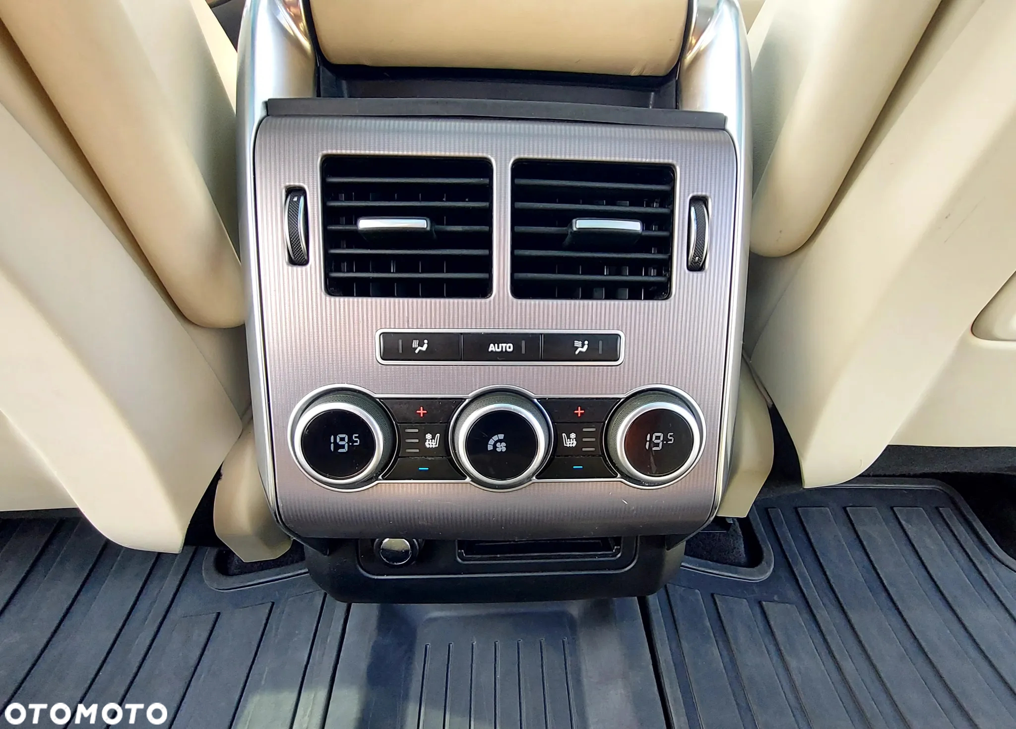 Land Rover Range Rover Sport S 3.0 SD V6 HSE - 21