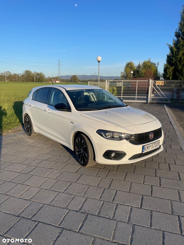 Fiat Tipo 1.4 T-Jet S-Design - 1