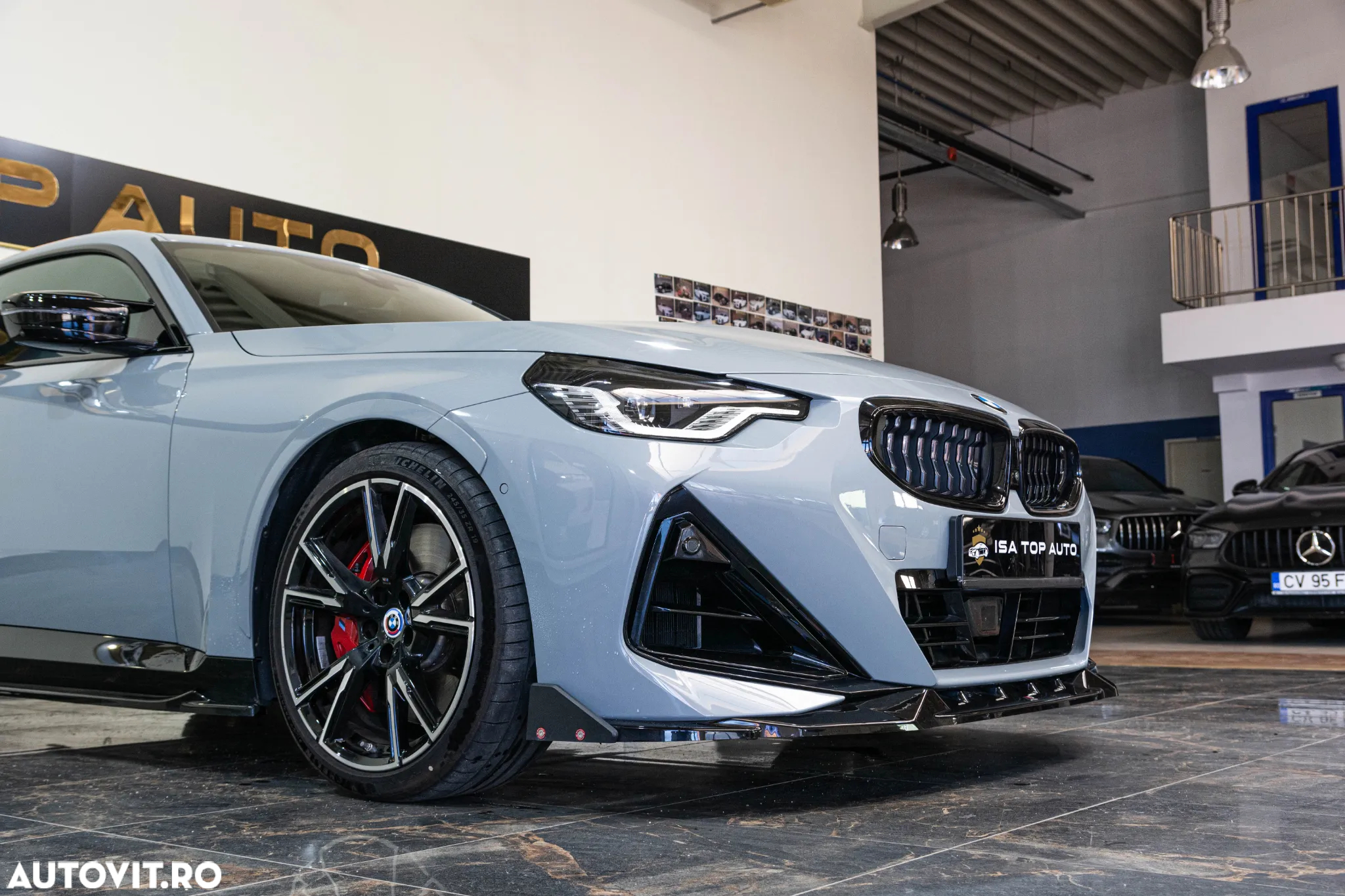 BMW M2 M240i AT - 13