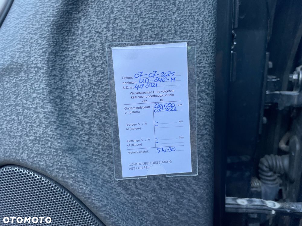 Volvo V60 D3 Geartronic RDesign - 35