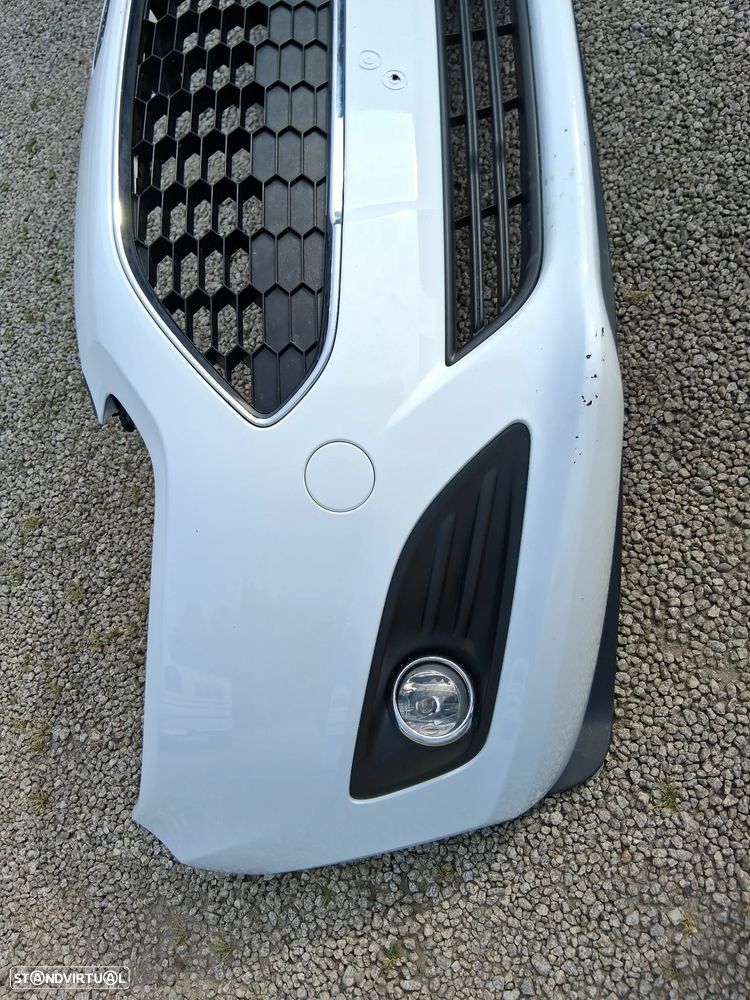 Para-choques Ford Fiesta ano 2014 original,  completo - 10