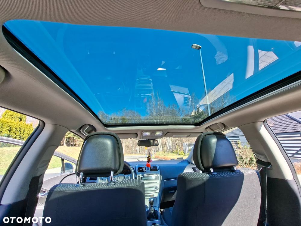 Toyota Avensis 2.0 D-4D Luna - 16