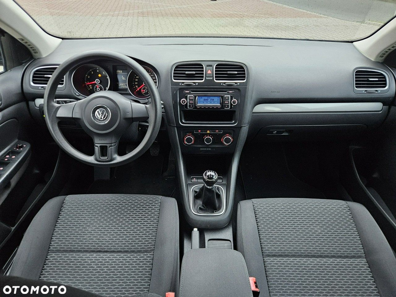 Volkswagen Golf - 21