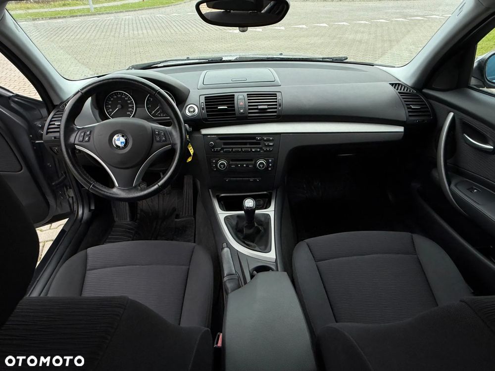 BMW Seria 1 118i - 6