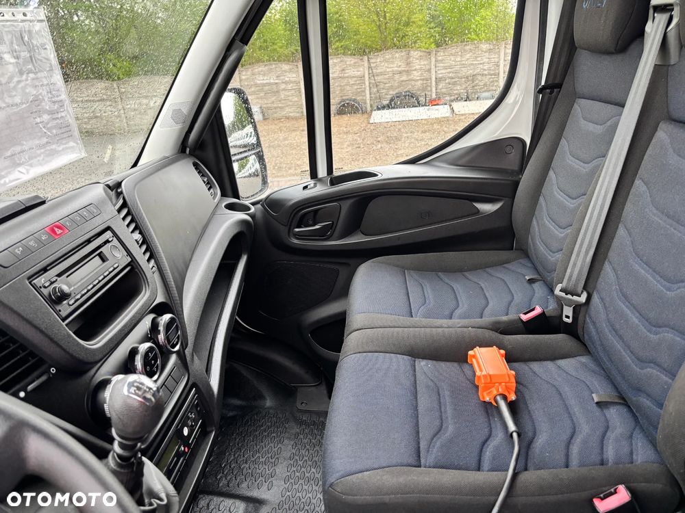 Iveco DAILY 65C15,65C17,65C18,70C15,70C17,70C18,72C15,72C17,72C18 - 8