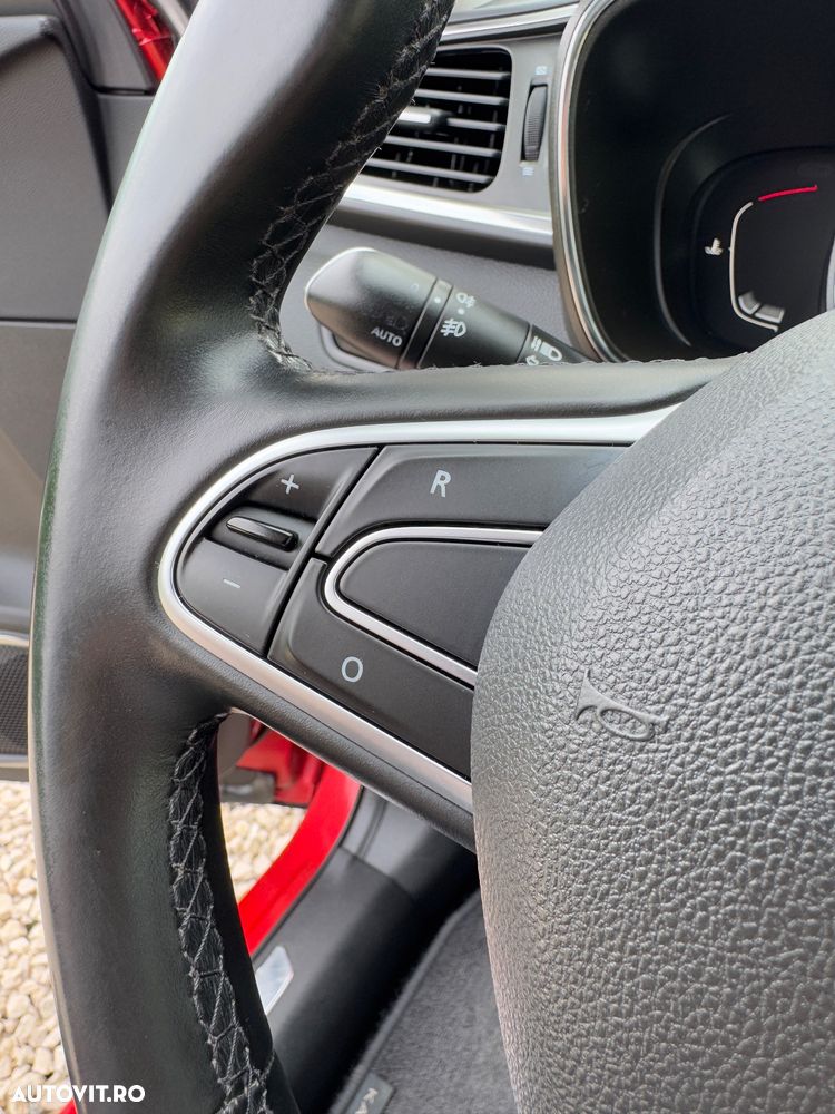 Renault Kadjar Energy dCi 130 Bose Edition - 17