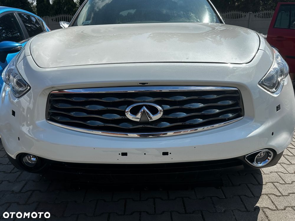 Sprzedam zderzak przód  Infiniti FX - 5