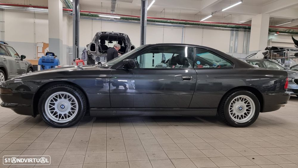 BMW 850 Ci - 2