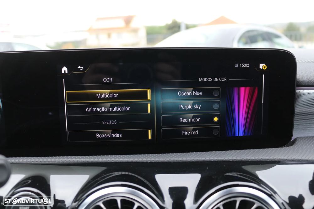 Mercedes-Benz A 250 e 8G-DCT AMG Line - 27