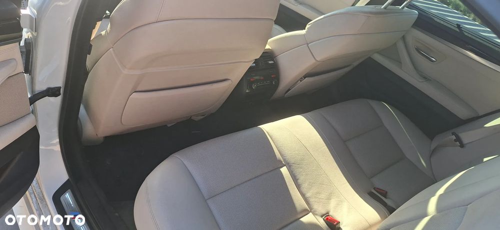 BMW Seria 5 535i - 5