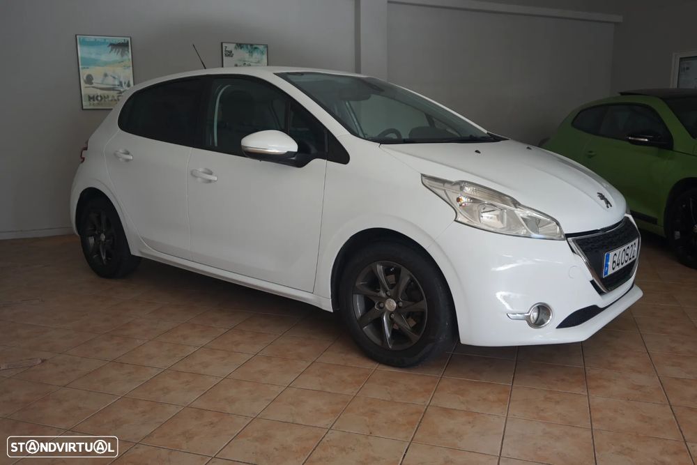 Peugeot 208 1.4 HDi Access - 2