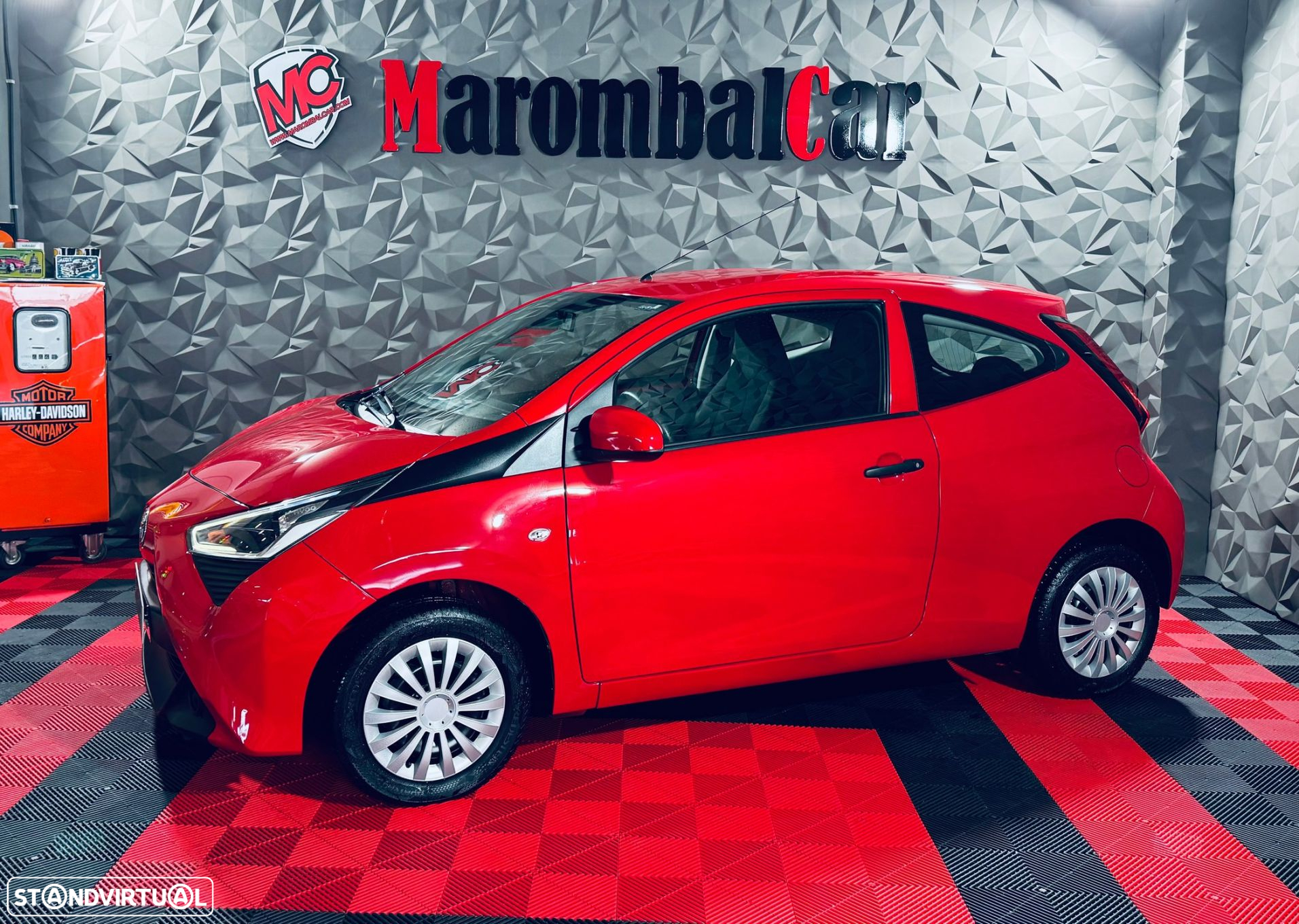 Toyota Aygo 1.0 X-Play Plus - 11