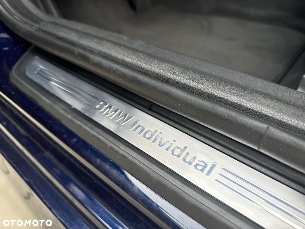 BMW Seria 3 330e Luxury Line - 22