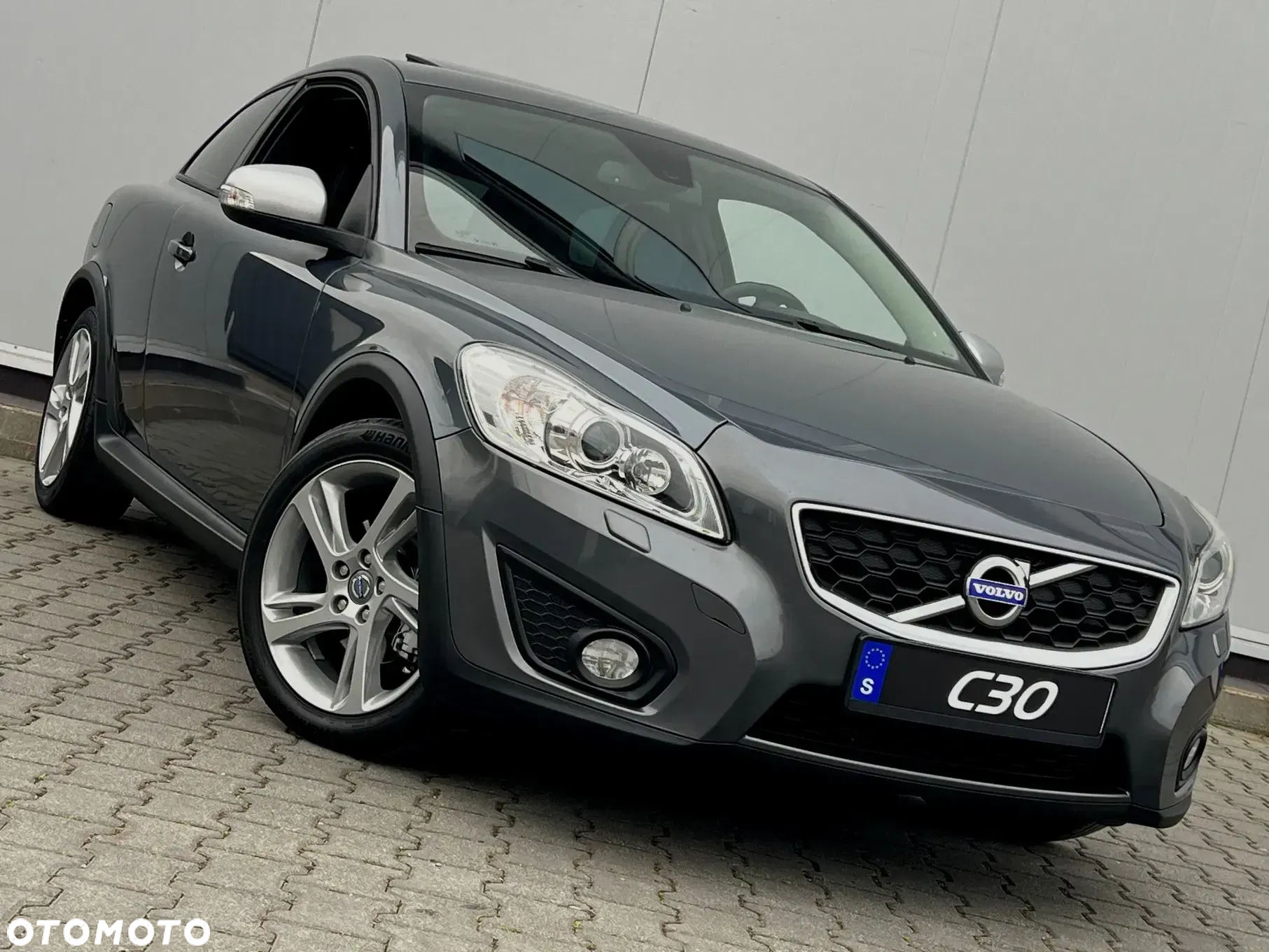 Volvo C30 D3 R-Design - 13