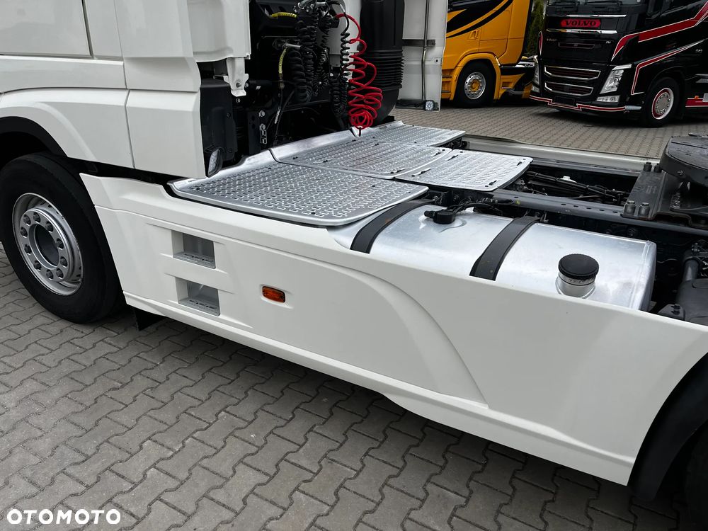 DAF XF 530 SUPERSPACECAB ORYGINALNY PRZEBIEG SERWISOWANY SPROWADZONY Z FRANCJI - 7