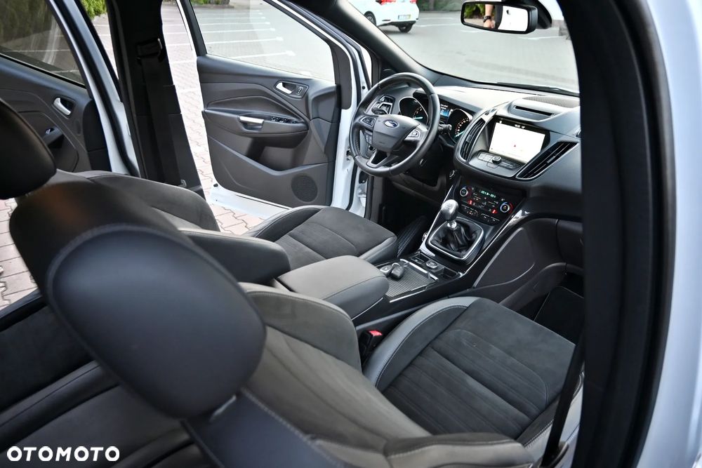 Ford Kuga 1.5 EcoBoost FWD ST-Line ASS - 22