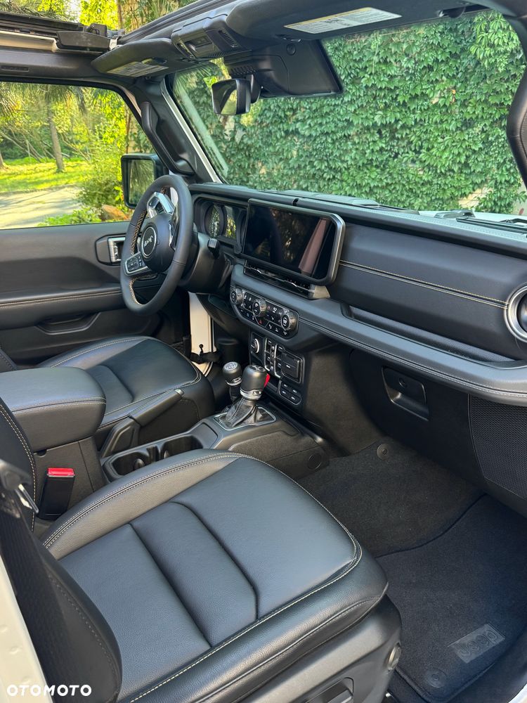 Jeep Wrangler 2.0 PHEV Softtop AWD Automatik Sahara - 28