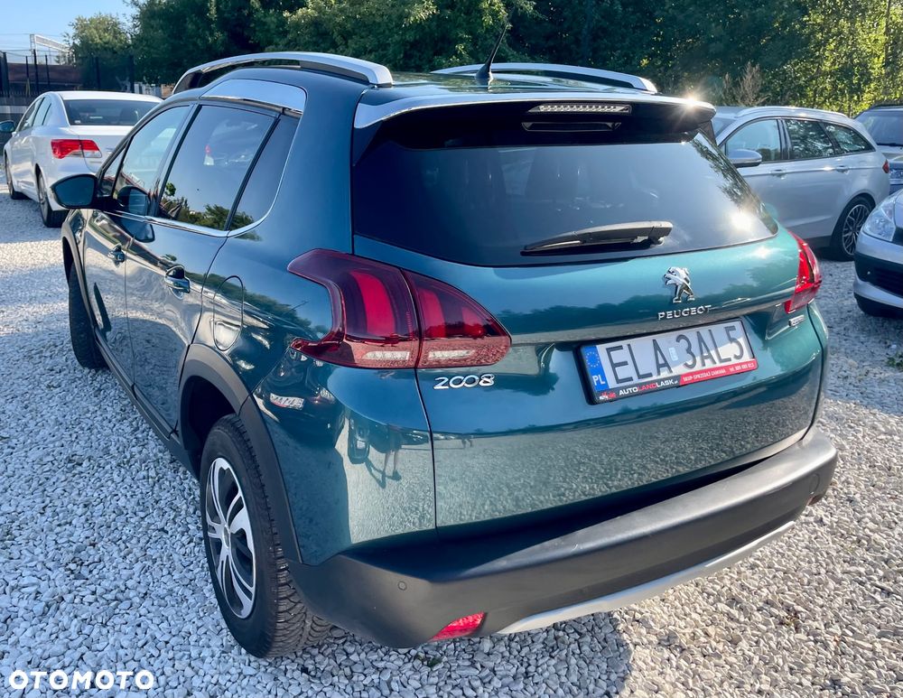 Peugeot 2008 PureTech 130 GPF Stop&Start Allure - 10