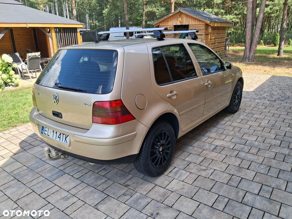 Volkswagen Golf - 5