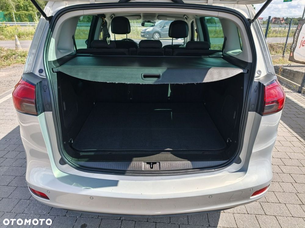 Opel Zafira - 9