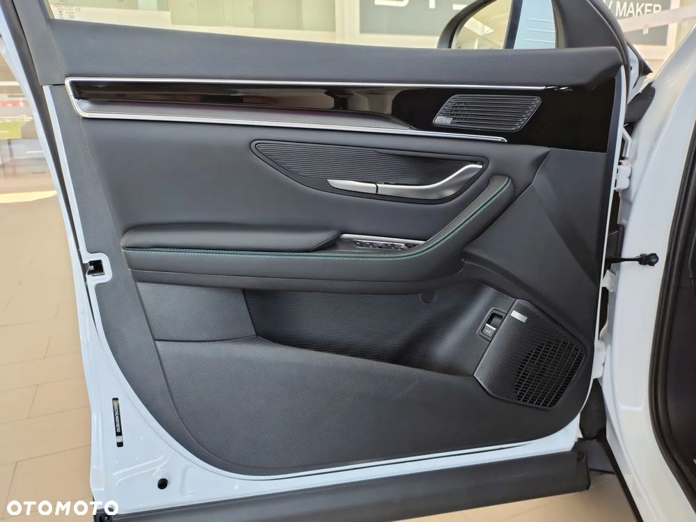 BYD Seal U 1.5T Design AWD - 12