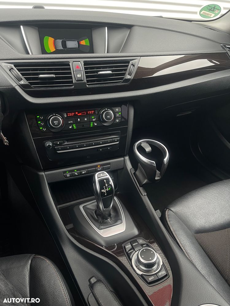 BMW X1 sDrive20d Aut. xLine - 31