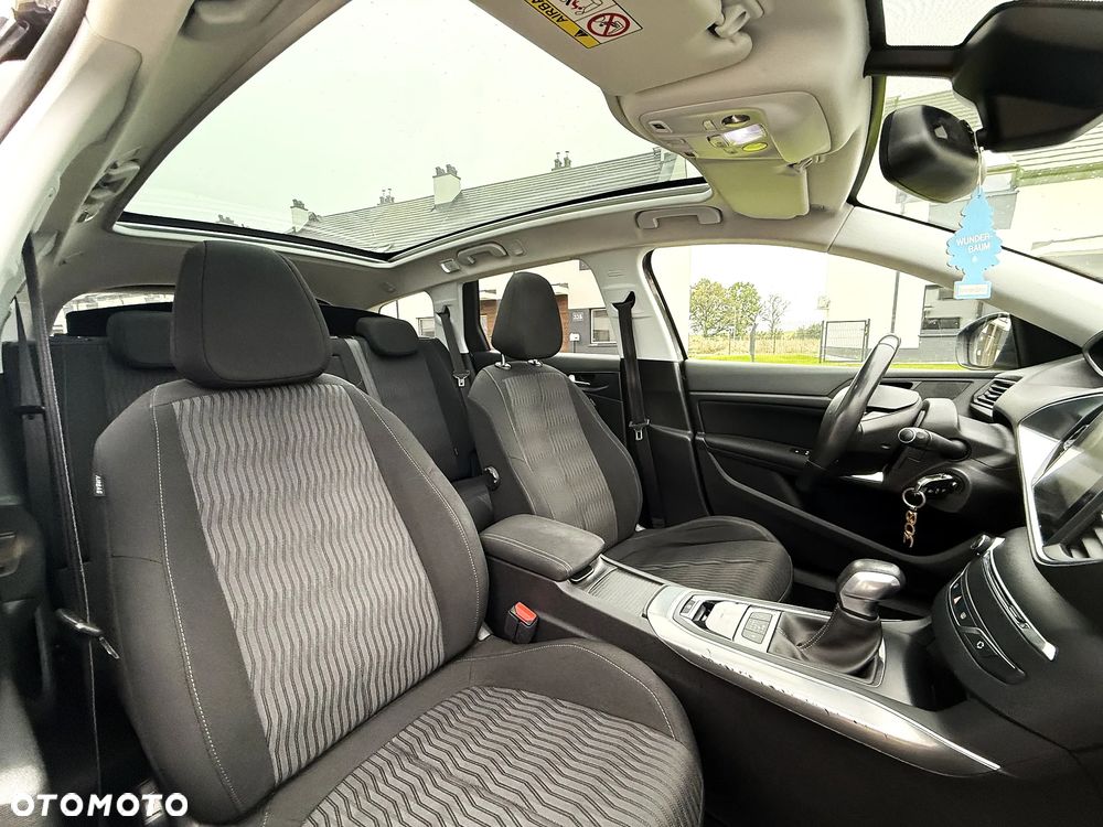 Peugeot 308 SW BlueHDi 150 EAT6 Stop & Start Allure - 19