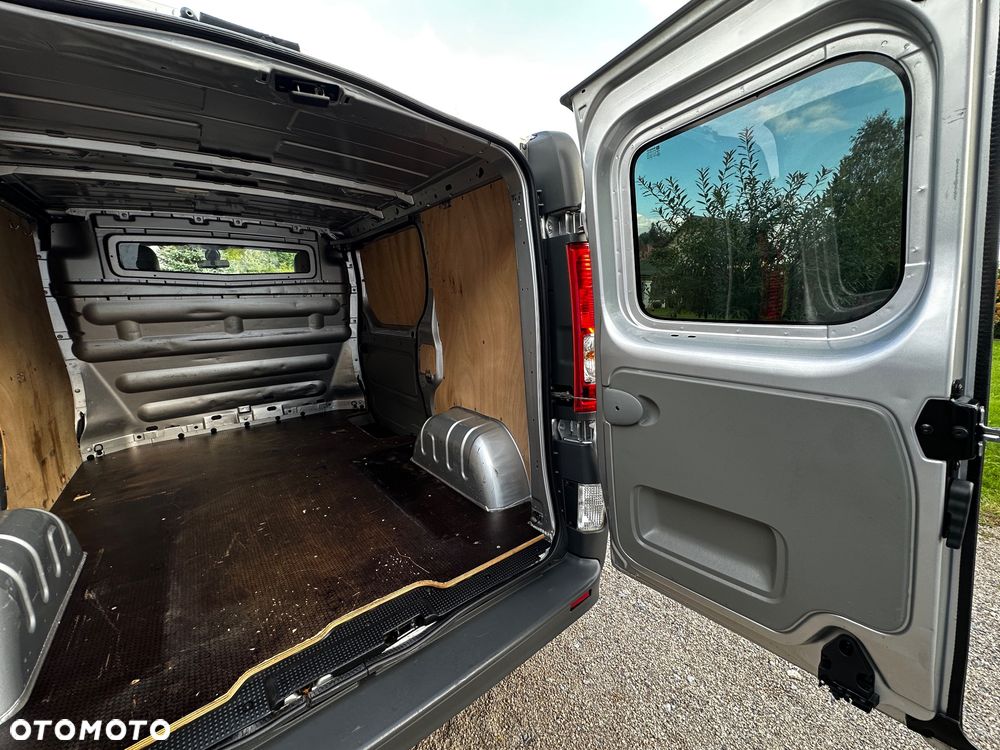 Opel Vivaro - 28