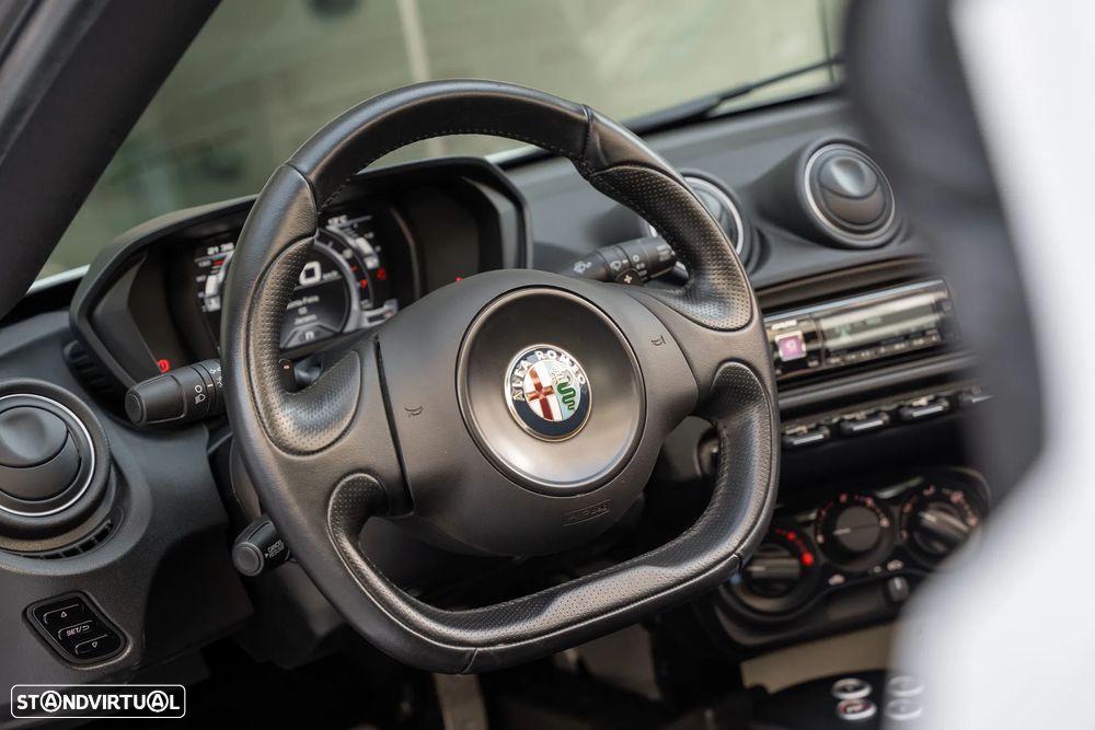 Alfa Romeo 4C Spider 1750 TBi - 15