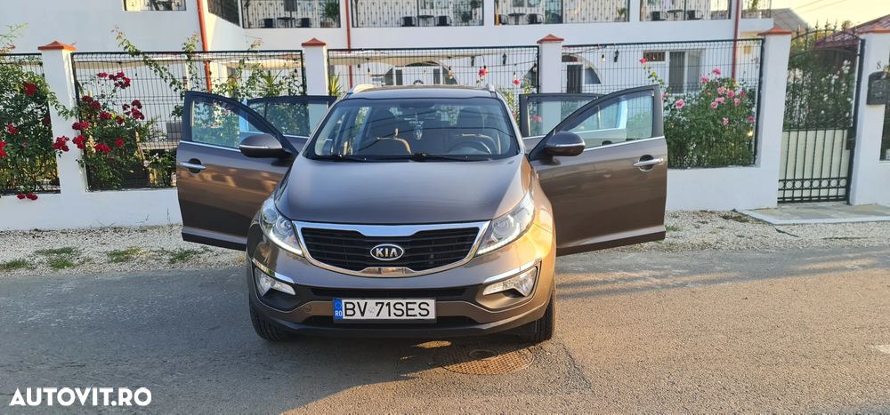 Kia Sportage 2.0 CRDI 4WD Automatik Dream-Team Edition - 3
