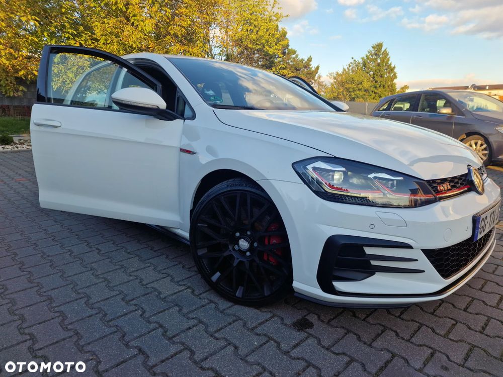Volkswagen Golf GTI 2.0 TSI OPF DSG Performance - 2