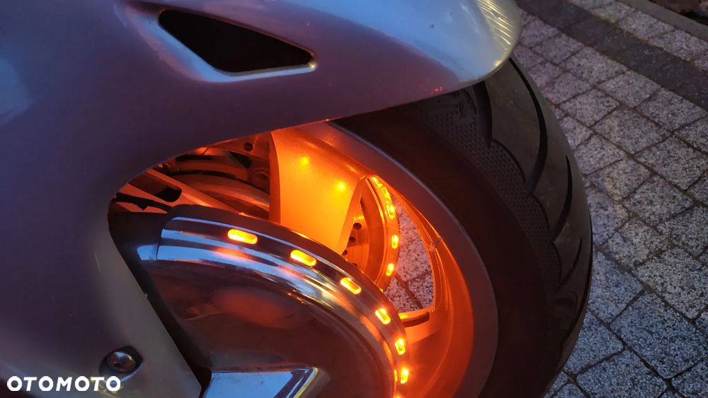 Honda GL - 35