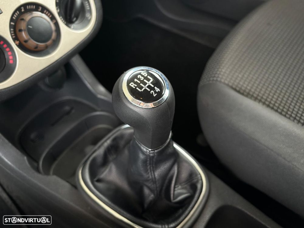 Opel Corsa 1.3 CDTi - 11