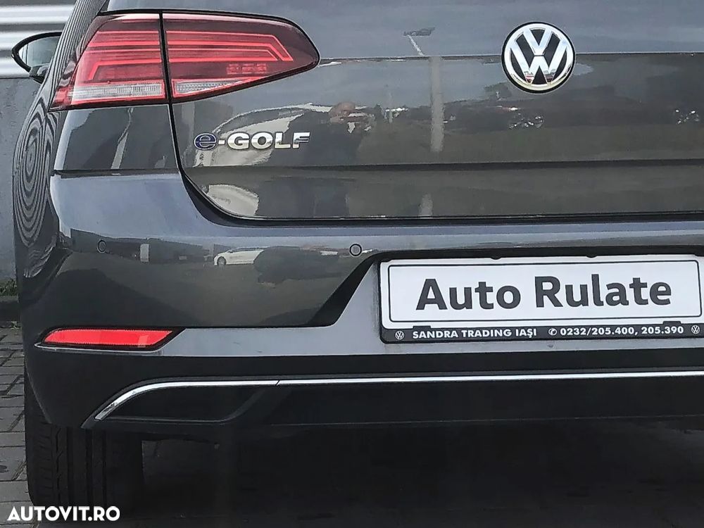 Volkswagen e-Golf - 8