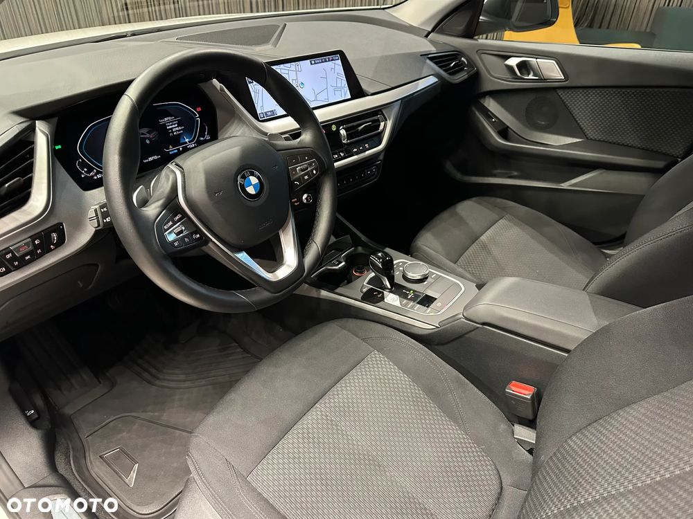 BMW Seria 2 220i Advantage - 4