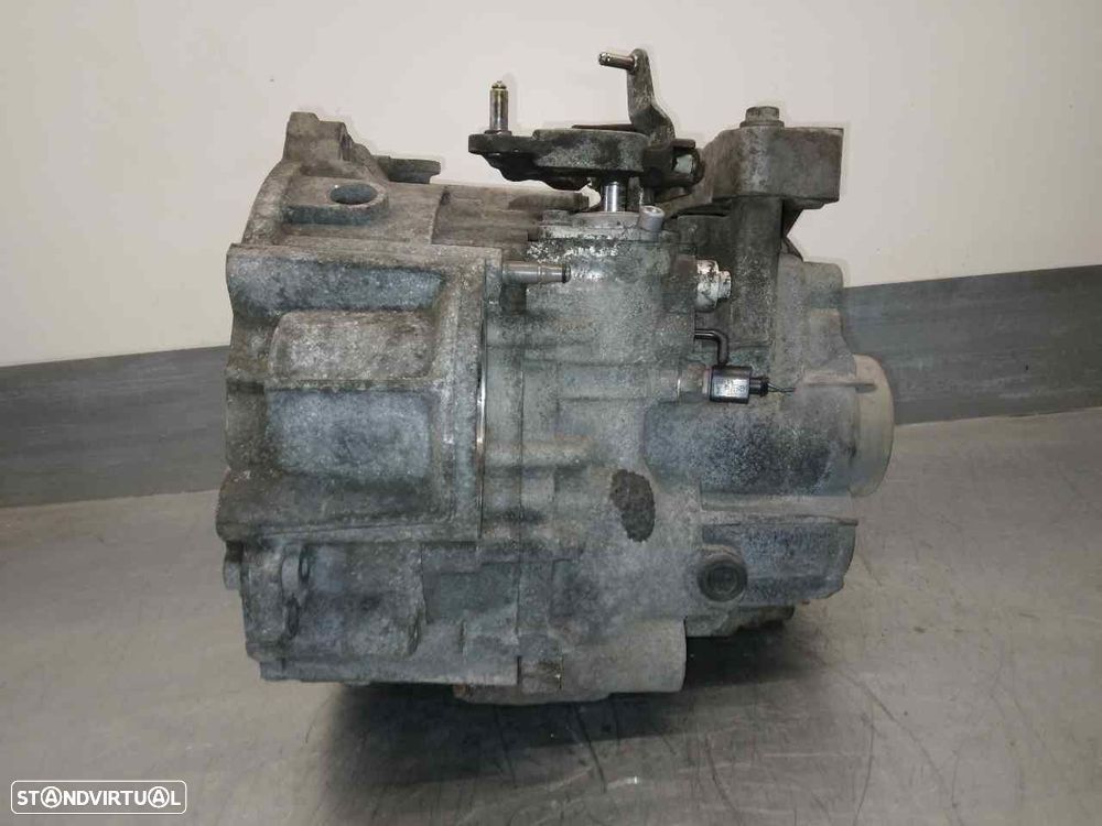 CAIXA VELOCIDADES VOLKSWAGEN TOURAN 2003 -GNE - 3