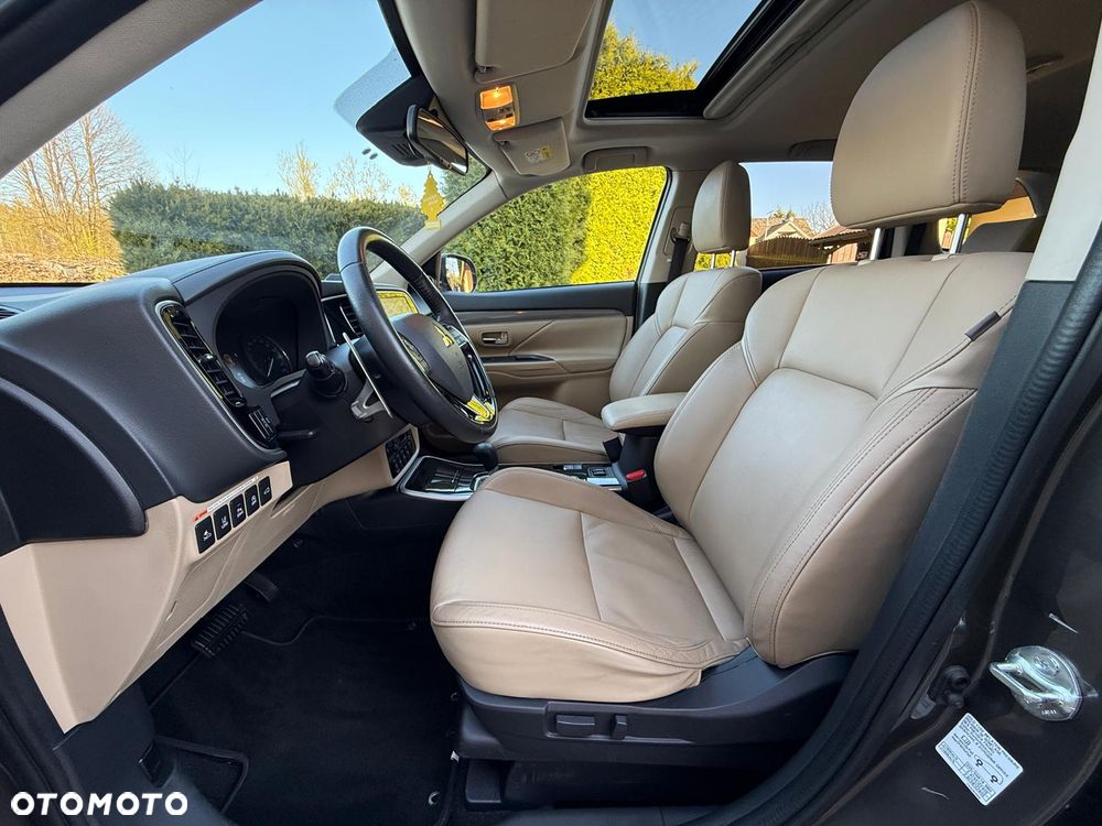 Mitsubishi Outlander 2.0 Intense Comfort 4WD CVT - 10