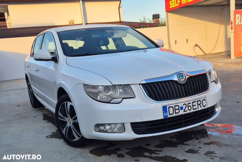 Skoda Superb 2.0 TDI Elegance - 1