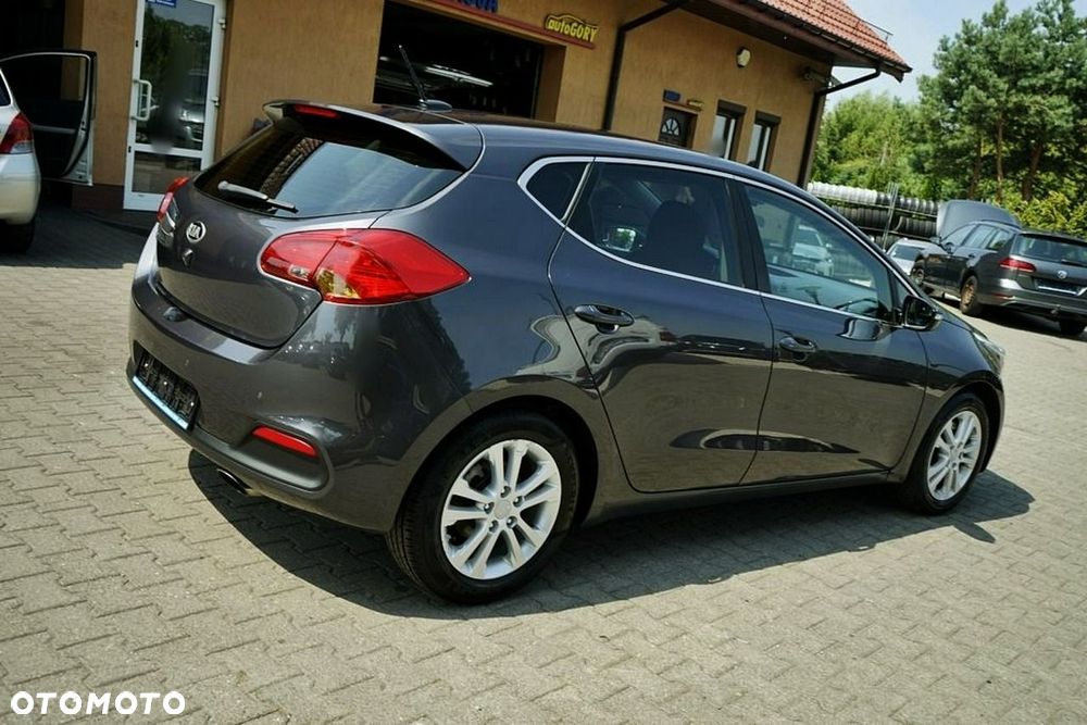 Kia Ceed - 7
