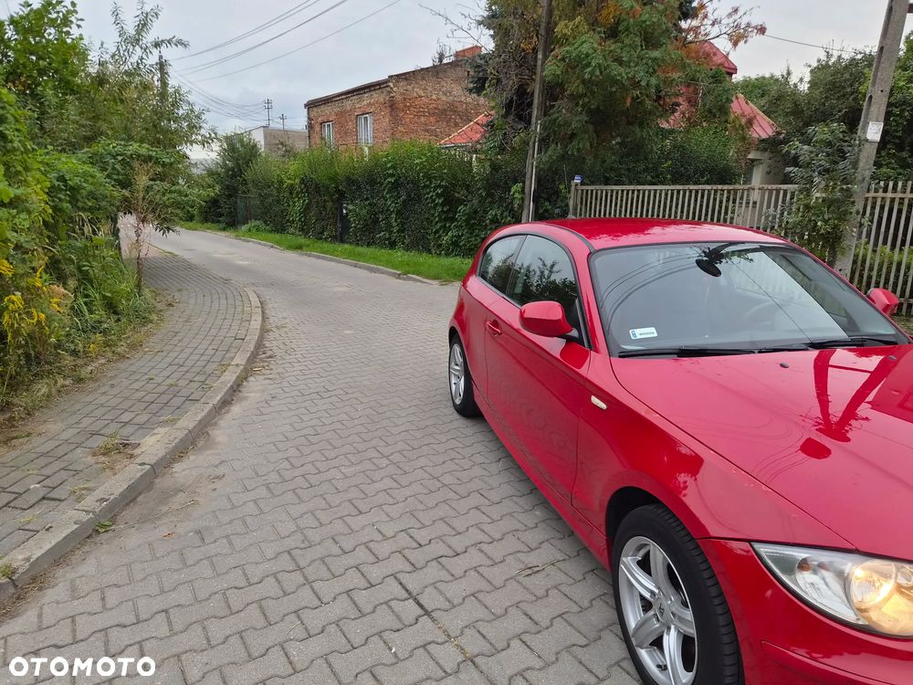 BMW Seria 1 2010 photo 2