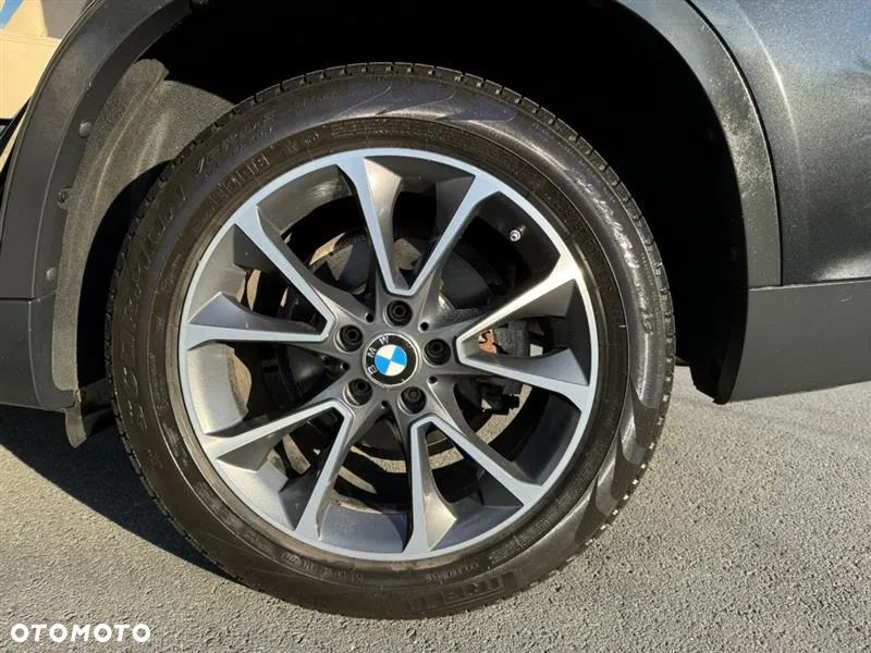 BMW X5 xDrive35i - 36
