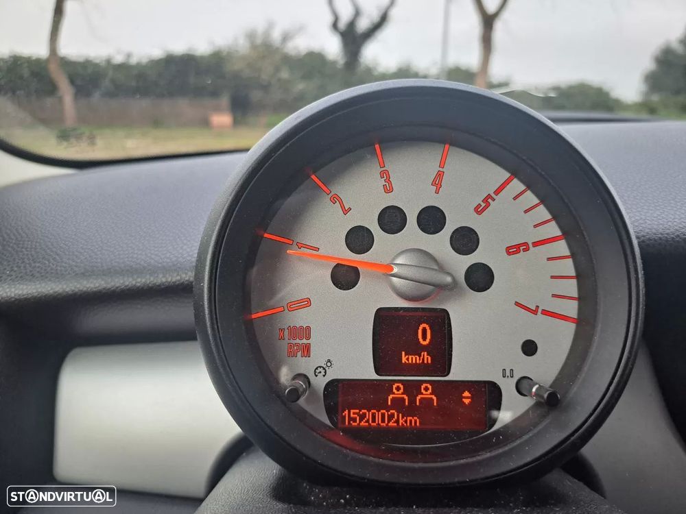 MINI 3 Portas One D - 8